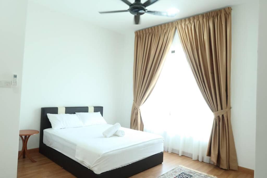 Promo Private Luxurious Nilai Vacation Home Exterior foto